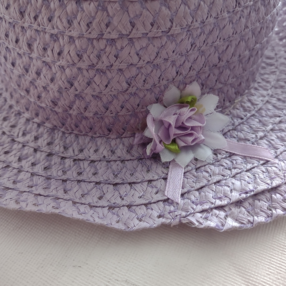Girls straw hat like new - Picture 3 of 4